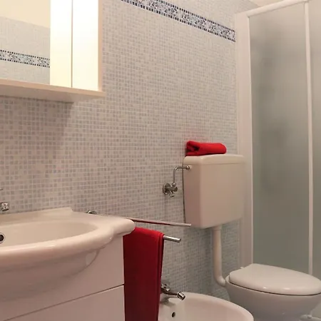 Lovely Flat With Patio Daire *