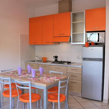 Lovely Flat With Patio *
