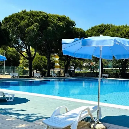 Lovely Flat With Patio Daire Bibione