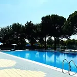 Lovely Flat With Patio Lejlighed Bibione