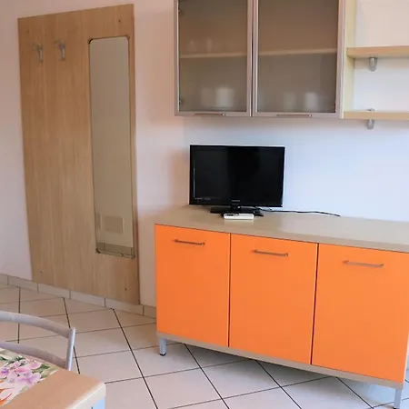 Lovely Flat With Patio Lejlighed *