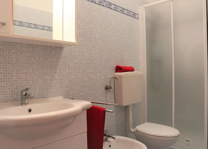 Lovely Flat With Patio Apartament *